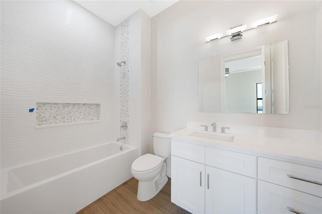 En Venta: $1,695,000 (3 camas, 3 baños, 2598 Pies cuadrados)