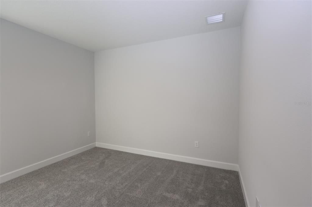 Под контрактом: $686,990 (4 спален, 3 ванн, 2780 Квадратных фут)