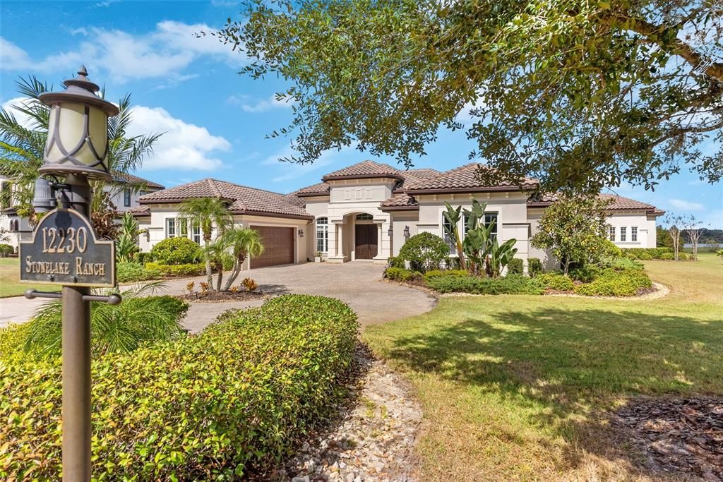 For Sale: $2,150,000 (5 beds, 4 baths, 4920 Square Feet)