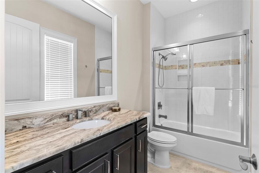 For Sale: $2,150,000 (5 beds, 4 baths, 4920 Square Feet)