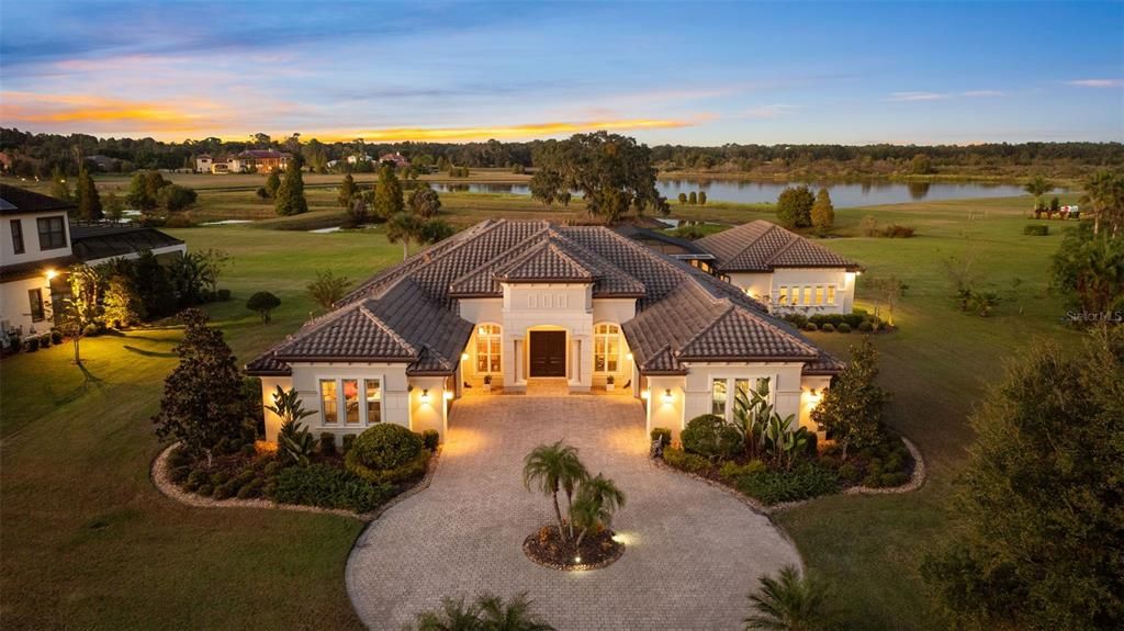 For Sale: $2,150,000 (5 beds, 4 baths, 4920 Square Feet)