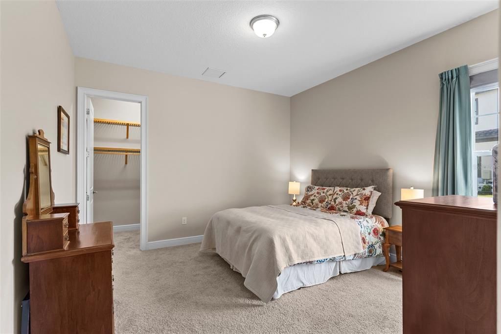 For Sale: $2,150,000 (5 beds, 4 baths, 4920 Square Feet)