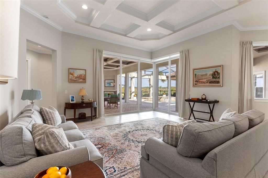 For Sale: $2,150,000 (5 beds, 4 baths, 4920 Square Feet)