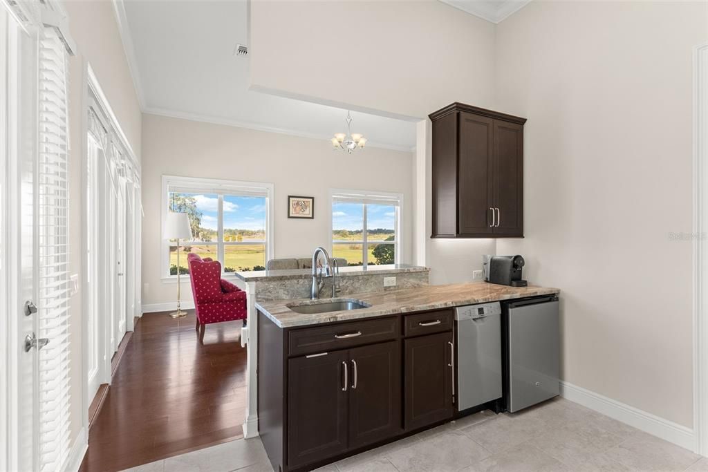 For Sale: $2,150,000 (5 beds, 4 baths, 4920 Square Feet)