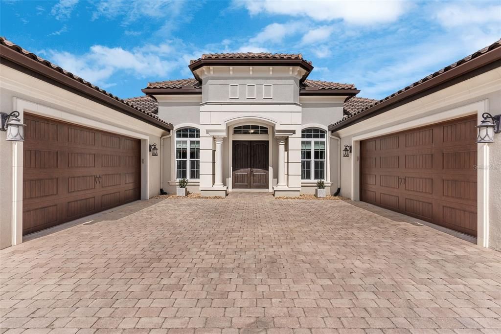 For Sale: $2,150,000 (5 beds, 4 baths, 4920 Square Feet)