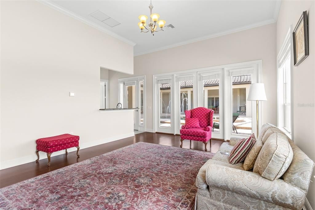 For Sale: $2,150,000 (5 beds, 4 baths, 4920 Square Feet)