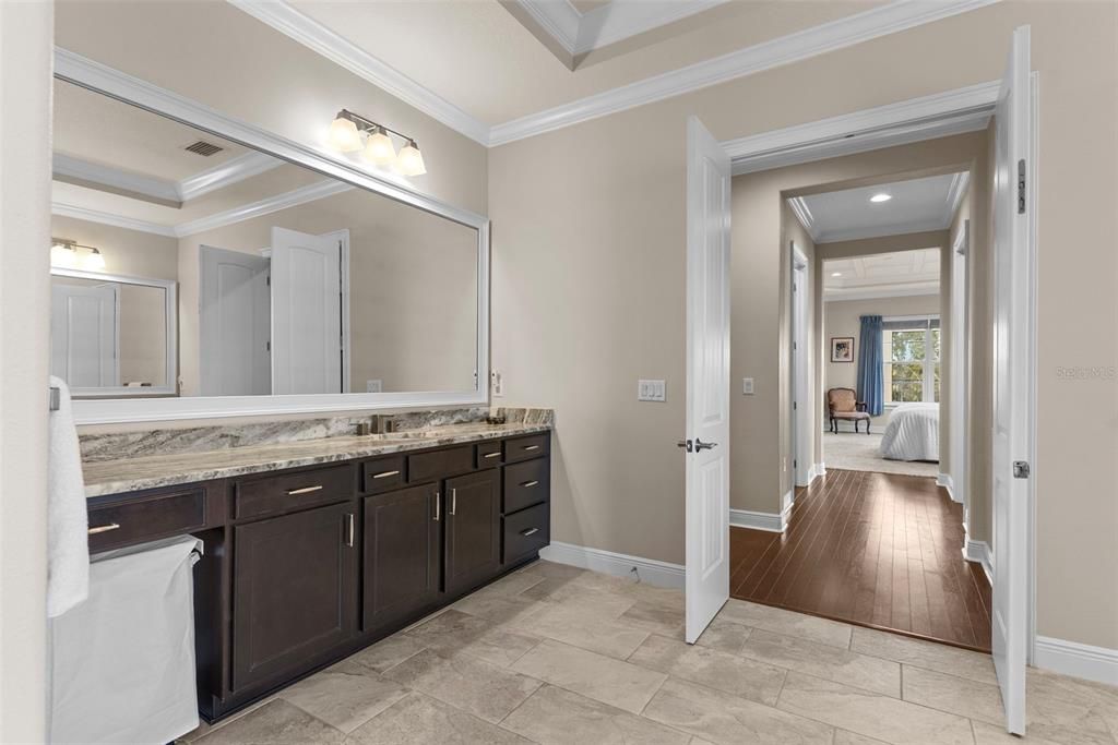 For Sale: $2,150,000 (5 beds, 4 baths, 4920 Square Feet)