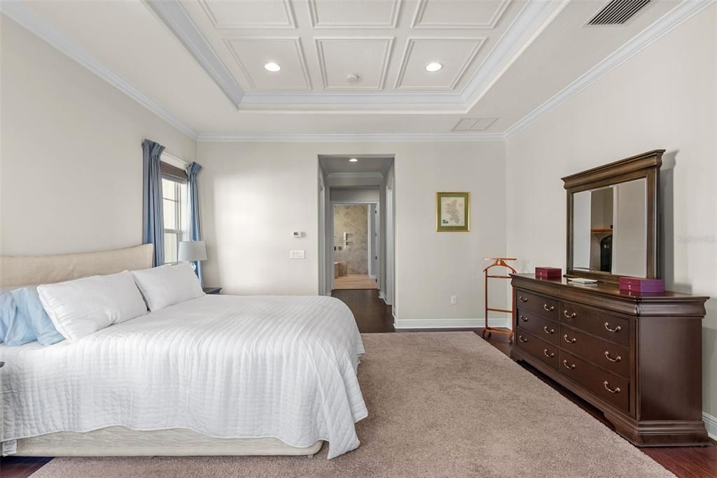 For Sale: $2,150,000 (5 beds, 4 baths, 4920 Square Feet)