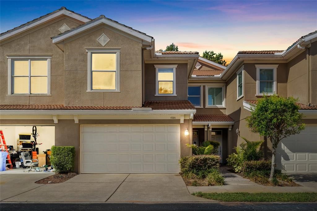 En Venta: $373,990 (3 camas, 2 baños, 2308 Pies cuadrados)