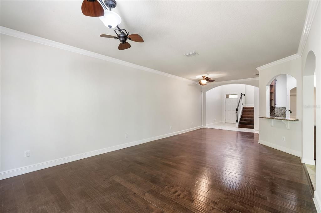 En Venta: $373,990 (3 camas, 2 baños, 2308 Pies cuadrados)