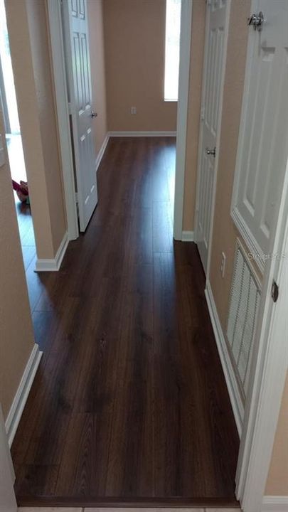 For Sale: $220,000 (2 beds, 2 baths, 1112 Square Feet)