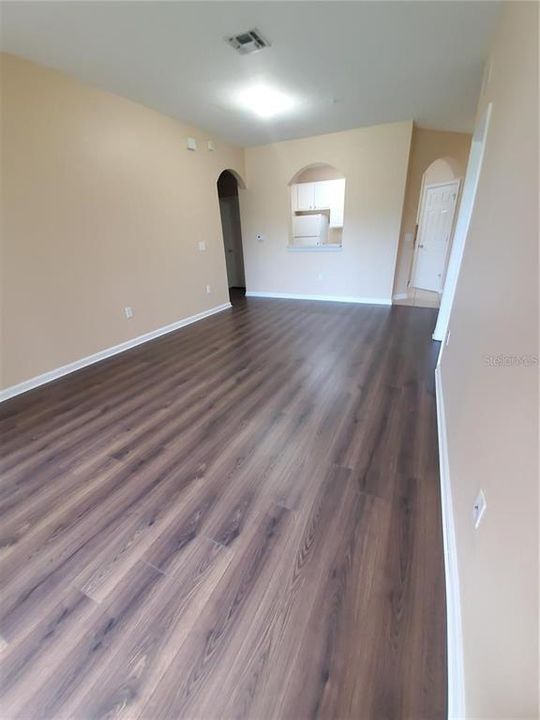 For Sale: $220,000 (2 beds, 2 baths, 1112 Square Feet)