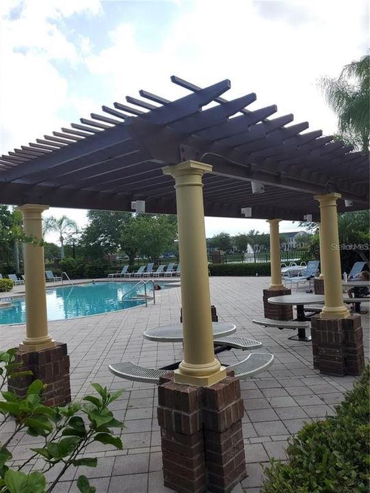 For Sale: $220,000 (2 beds, 2 baths, 1112 Square Feet)