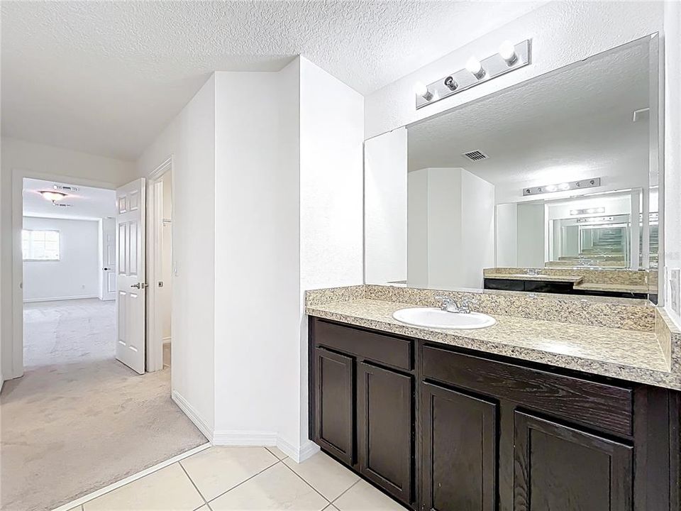 На продажу: $589,999 (5 спален, 3 ванн, 4733 Квадратных фут)