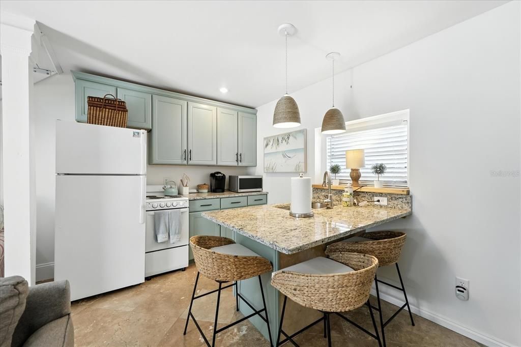 For Rent: $18,000 (5 beds, 3 baths, 3494 Square Feet)