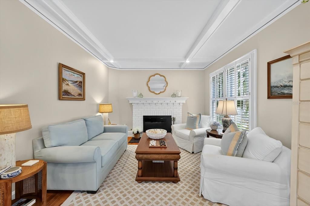 For Rent: $18,000 (5 beds, 3 baths, 3494 Square Feet)