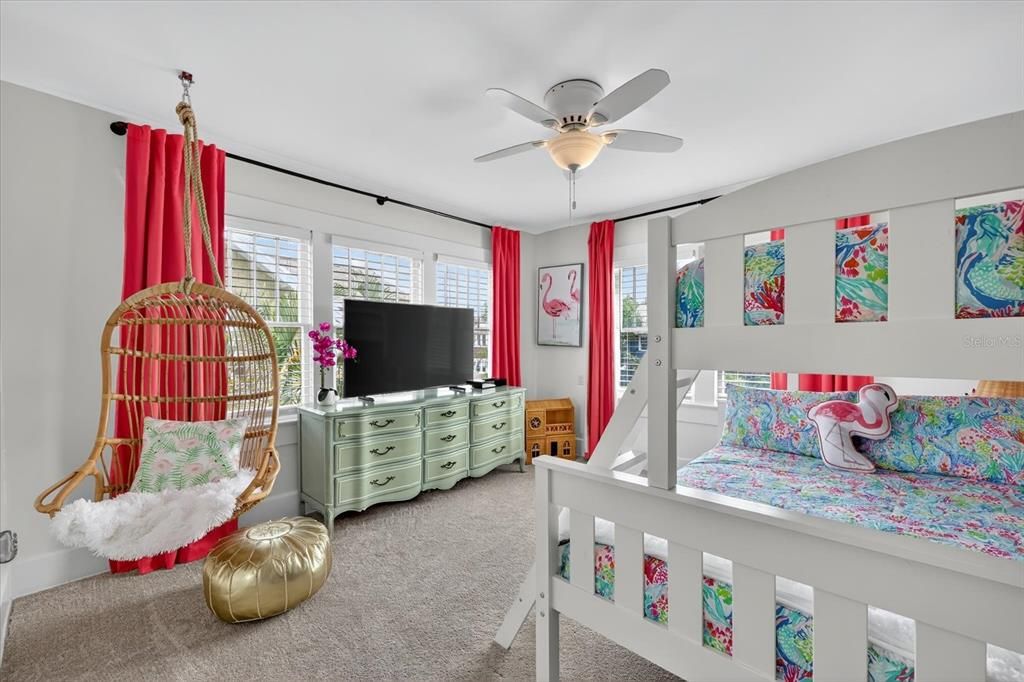 For Rent: $18,000 (5 beds, 3 baths, 3494 Square Feet)