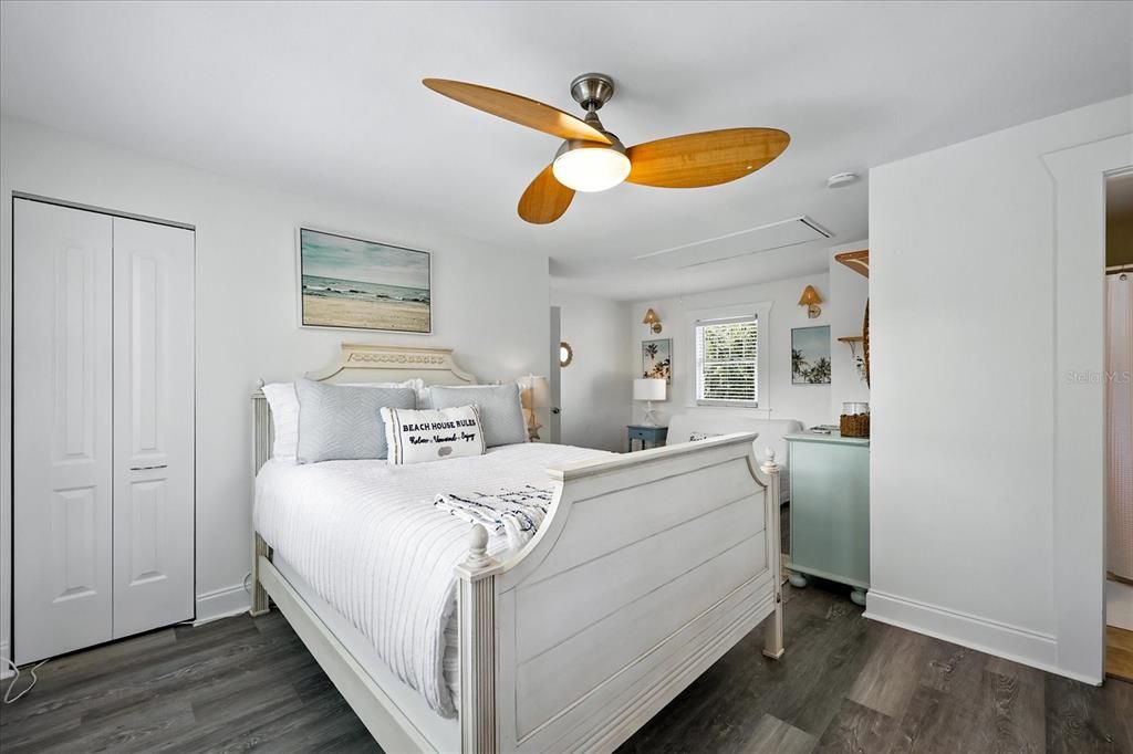 For Rent: $18,000 (5 beds, 3 baths, 3494 Square Feet)