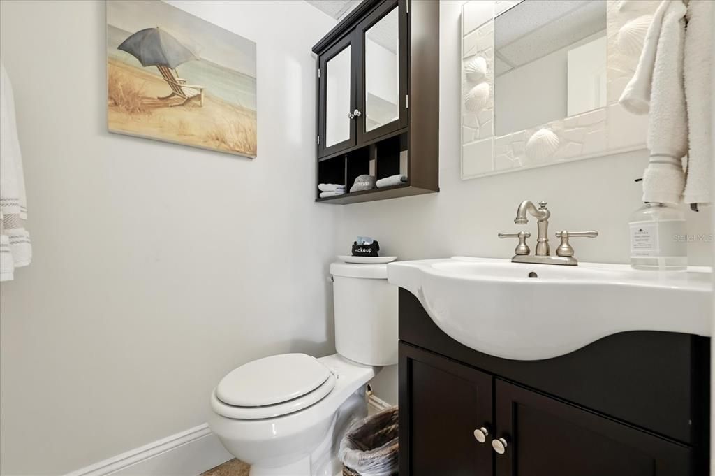 For Rent: $18,000 (5 beds, 3 baths, 3494 Square Feet)