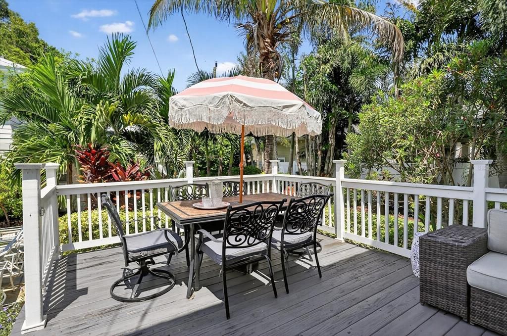 For Rent: $18,000 (5 beds, 3 baths, 3494 Square Feet)