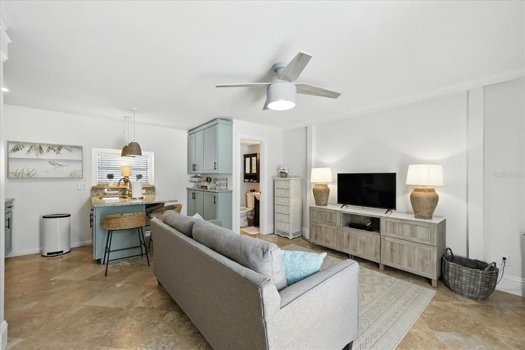 For Rent: $18,000 (5 beds, 3 baths, 3494 Square Feet)