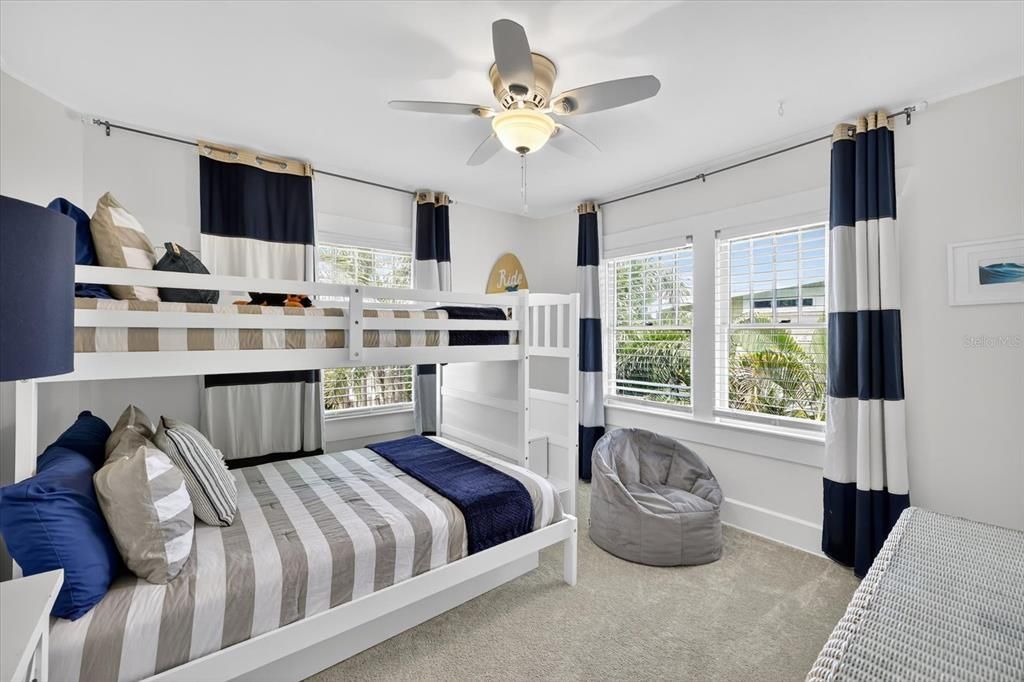 For Rent: $18,000 (5 beds, 3 baths, 3494 Square Feet)