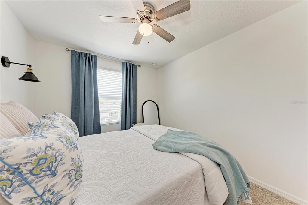 На продажу: $389,000 (3 спален, 2 ванн, 1593 Квадратных фут)