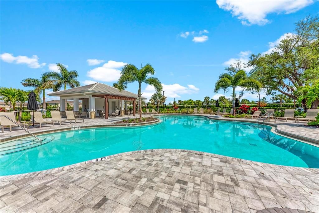 На продажу: $389,000 (3 спален, 2 ванн, 1593 Квадратных фут)