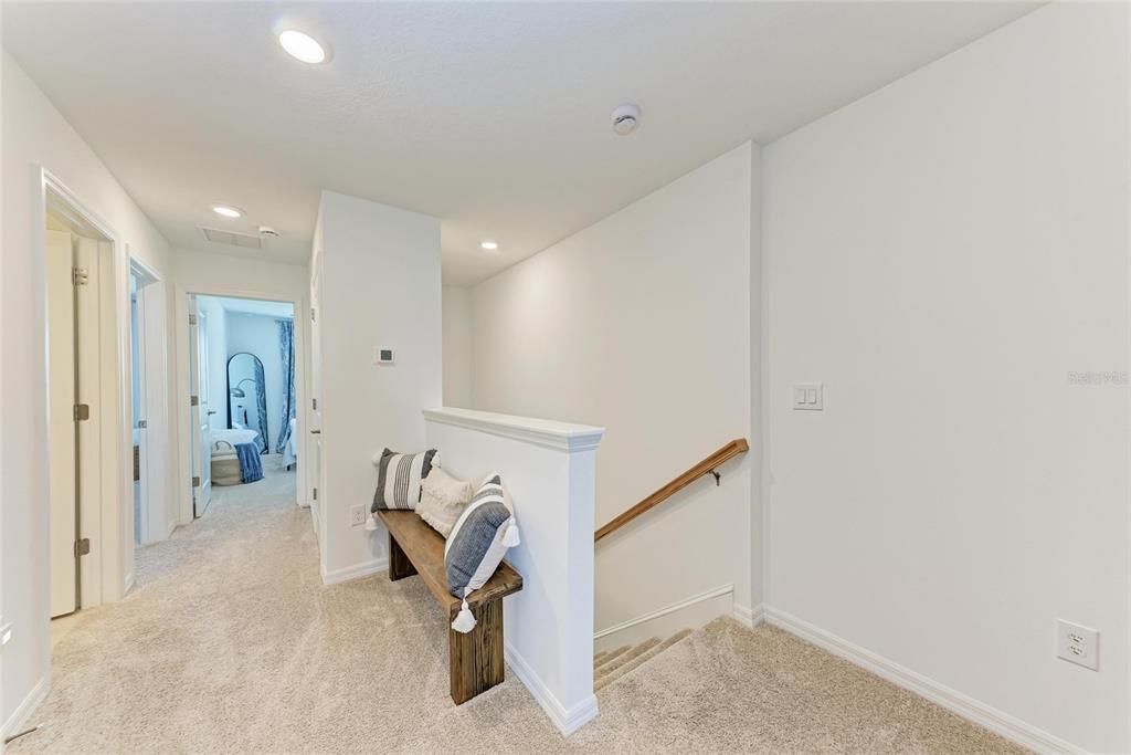 На продажу: $389,000 (3 спален, 2 ванн, 1593 Квадратных фут)