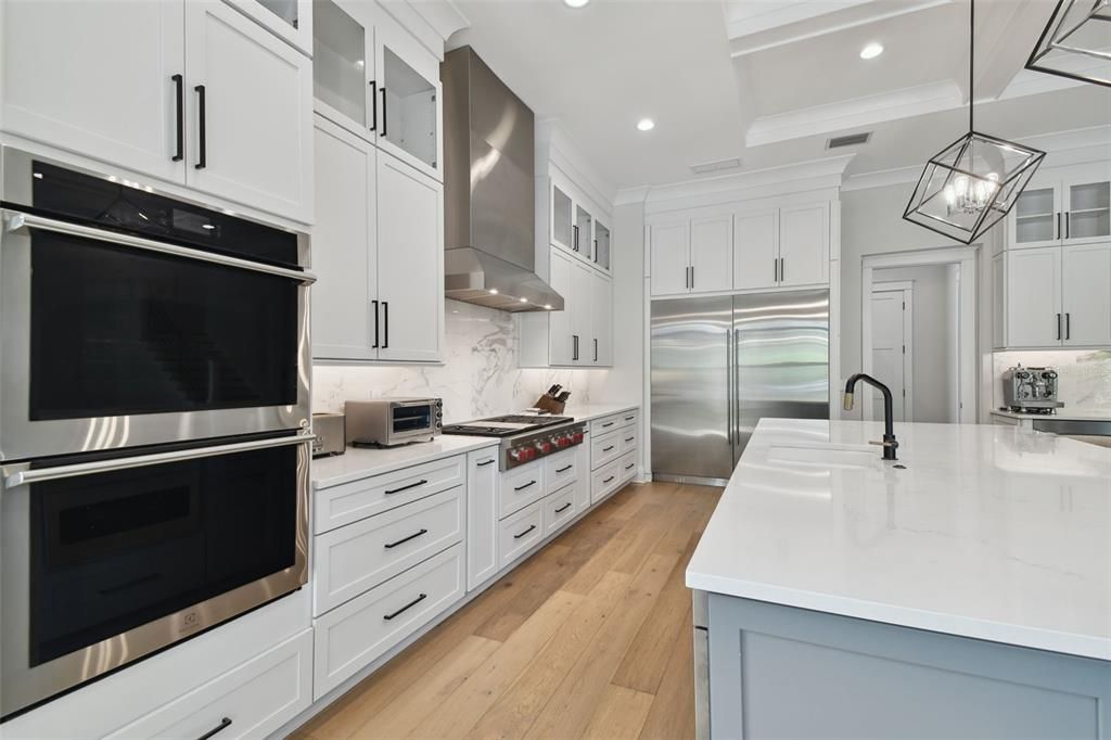 Active With Contract: $2,495,000 (5 beds, 5 baths, 4055 Square Feet)