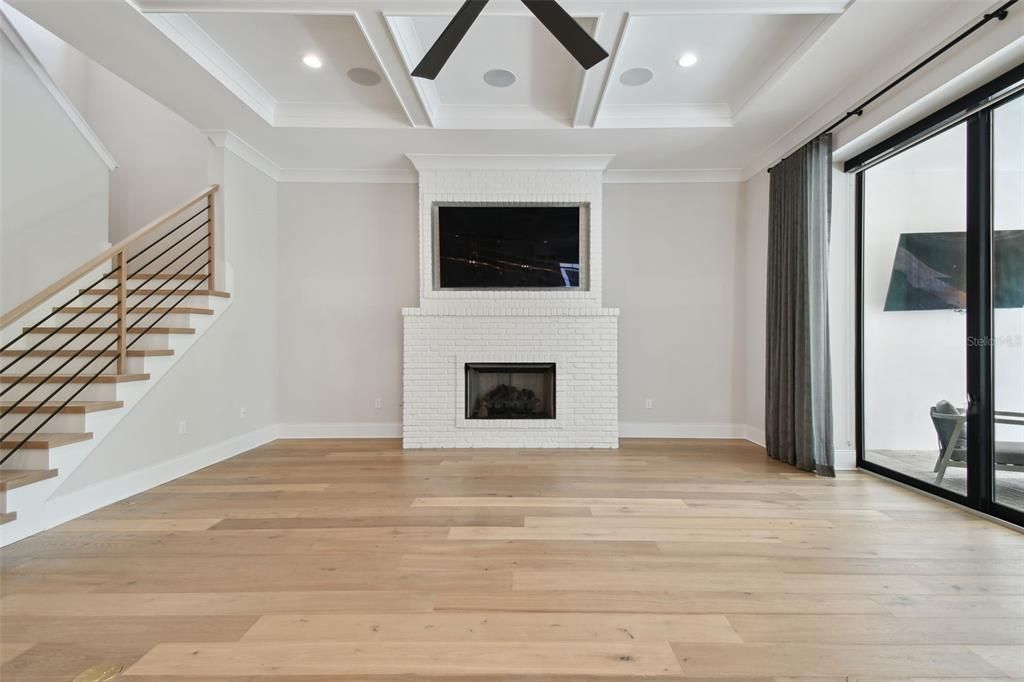 Active With Contract: $2,495,000 (5 beds, 5 baths, 4055 Square Feet)