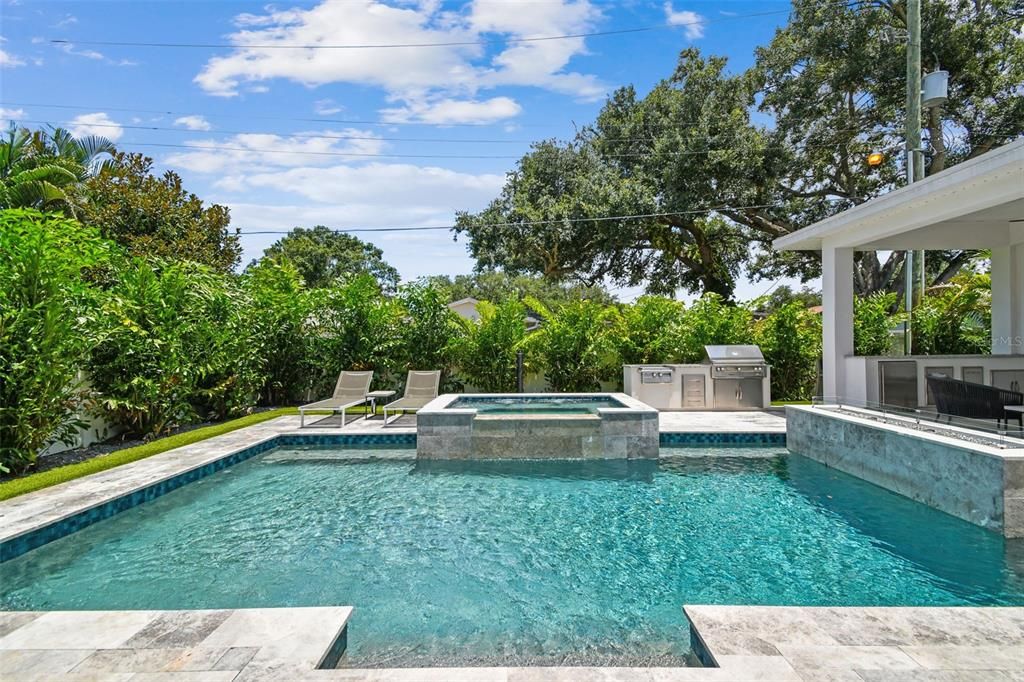 Active With Contract: $2,495,000 (5 beds, 5 baths, 4055 Square Feet)