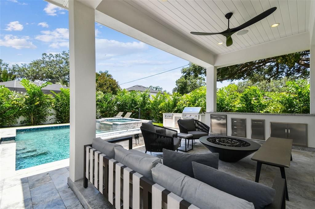 Active With Contract: $2,495,000 (5 beds, 5 baths, 4055 Square Feet)