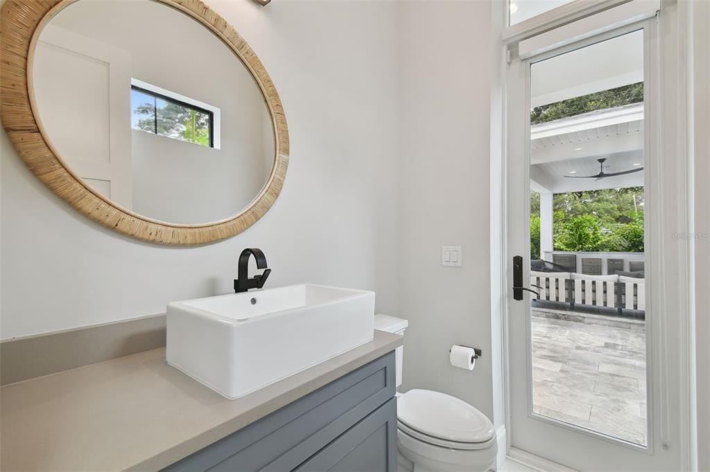 Active With Contract: $2,495,000 (5 beds, 5 baths, 4055 Square Feet)