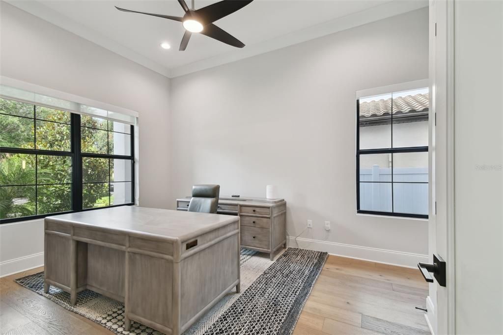 Active With Contract: $2,495,000 (5 beds, 5 baths, 4055 Square Feet)