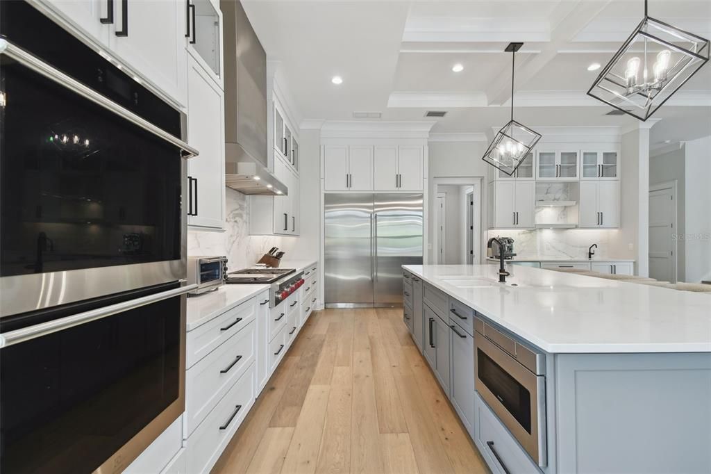 Active With Contract: $2,495,000 (5 beds, 5 baths, 4055 Square Feet)