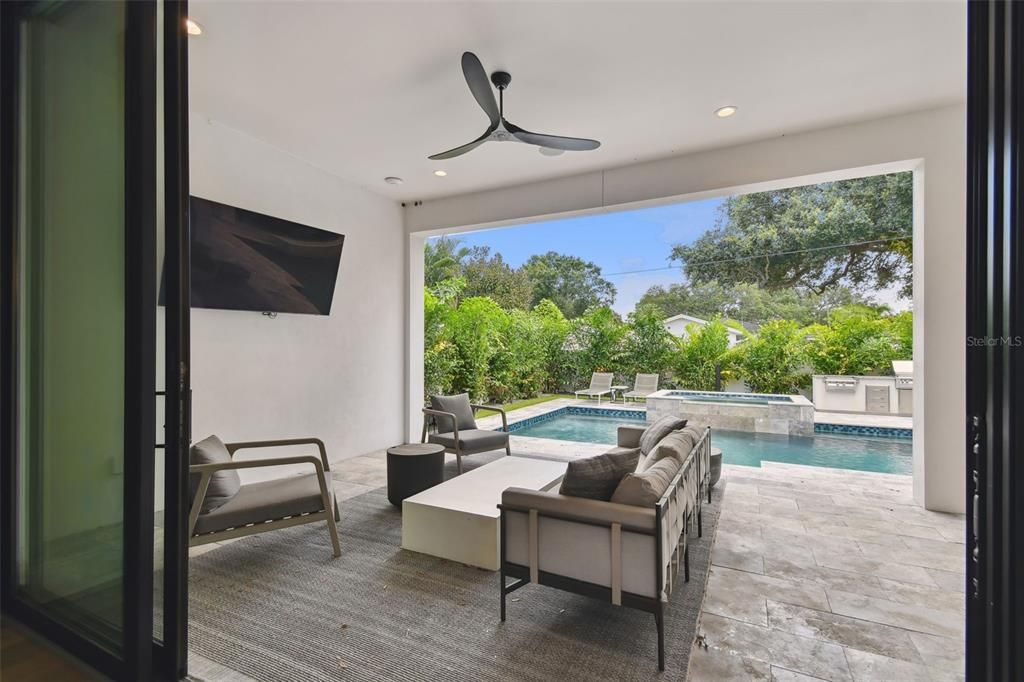 Active With Contract: $2,495,000 (5 beds, 5 baths, 4055 Square Feet)