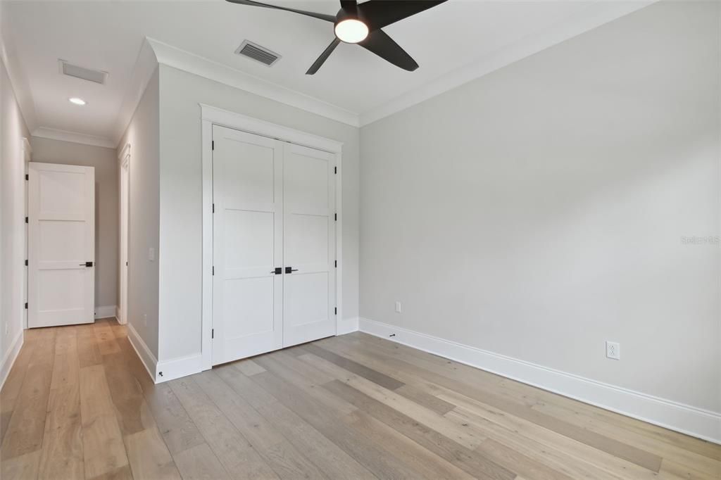 Active With Contract: $2,495,000 (5 beds, 5 baths, 4055 Square Feet)