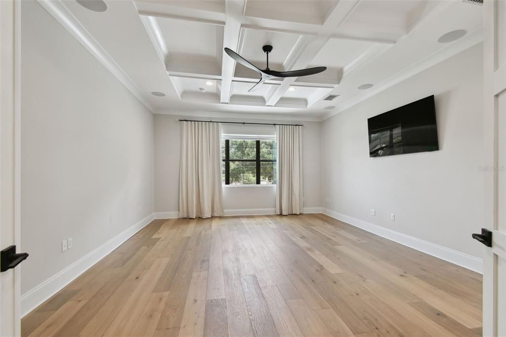 Active With Contract: $2,495,000 (5 beds, 5 baths, 4055 Square Feet)