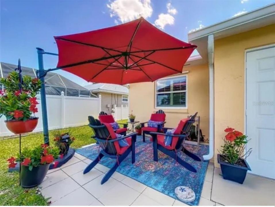 Active With Contract: $477,000 (3 beds, 3 baths, 1692 Square Feet)