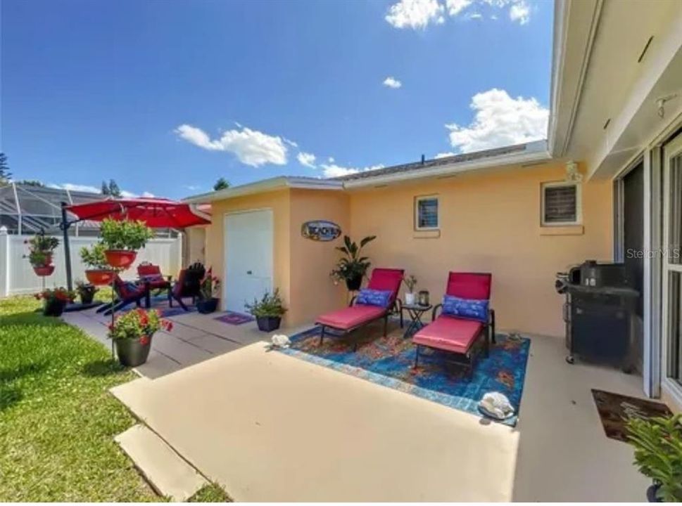 Active With Contract: $477,000 (3 beds, 3 baths, 1692 Square Feet)