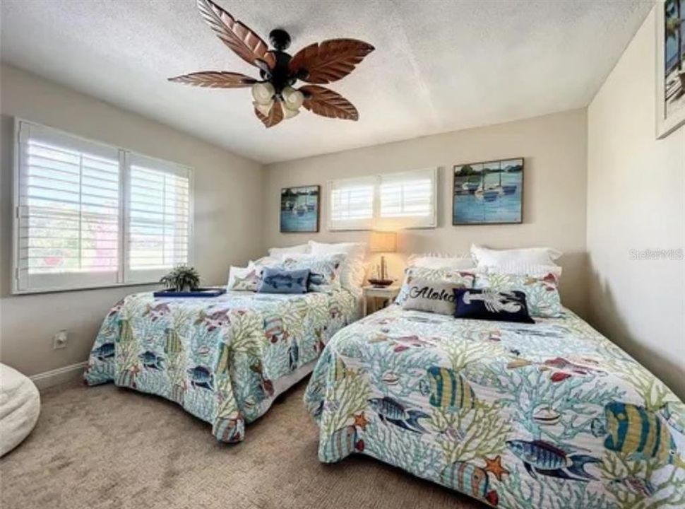 Active With Contract: $477,000 (3 beds, 3 baths, 1692 Square Feet)