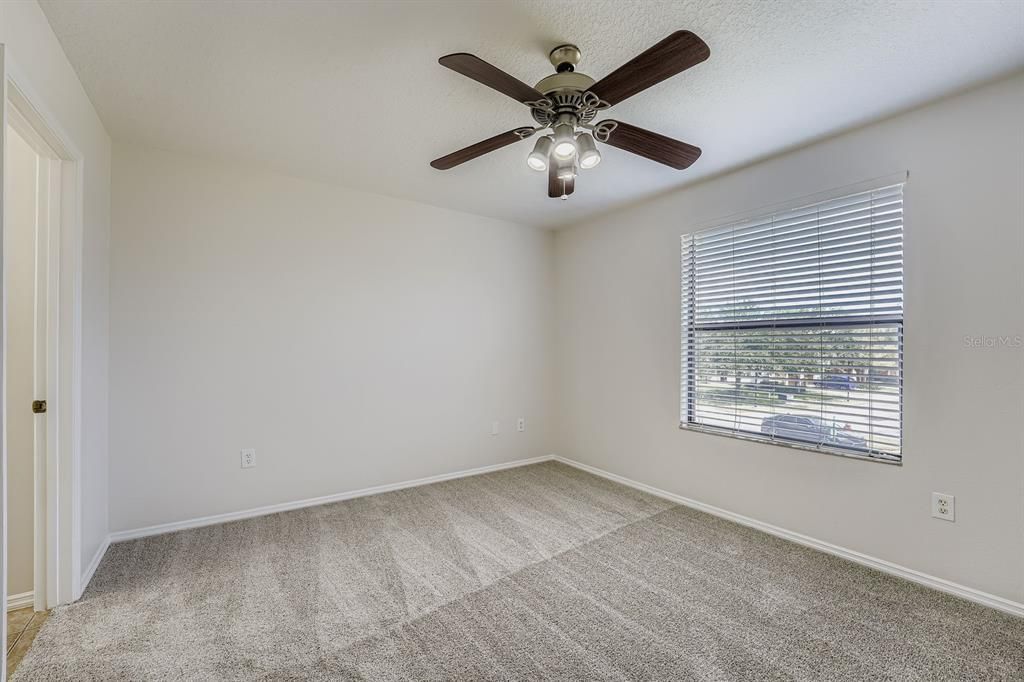 For Sale: $230,000 (3 beds, 2 baths, 1479 Square Feet)