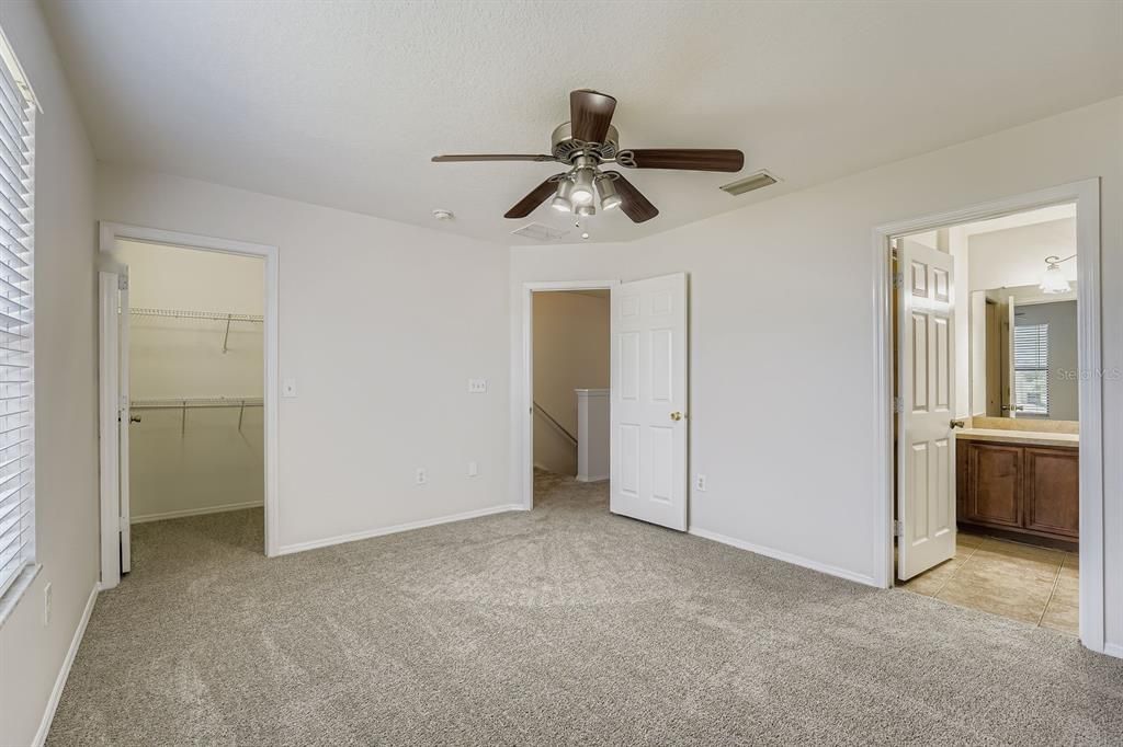 For Sale: $230,000 (3 beds, 2 baths, 1479 Square Feet)