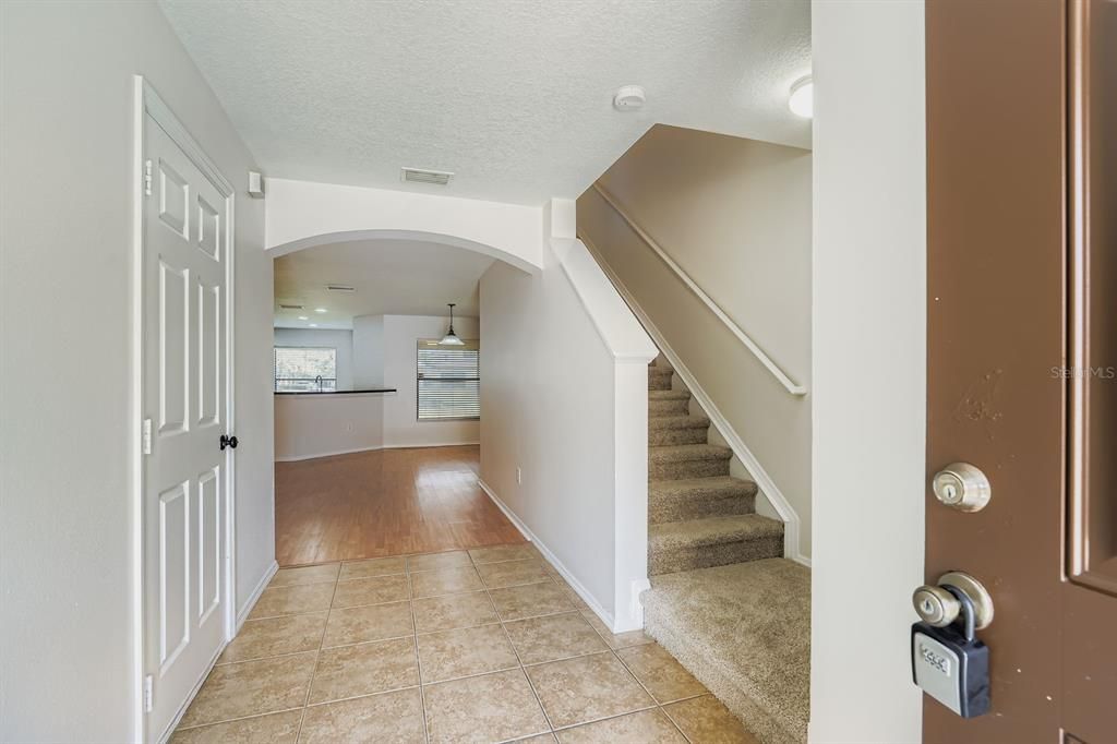 For Sale: $230,000 (3 beds, 2 baths, 1479 Square Feet)