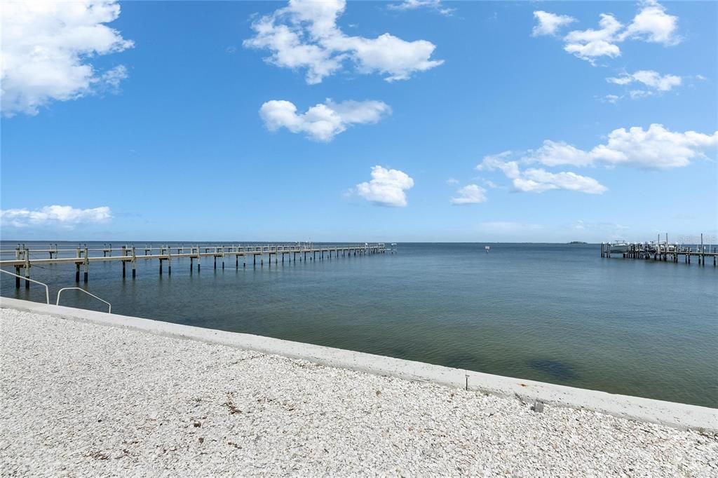 For Sale: $2,795,000 (5 beds, 3 baths, 4176 Square Feet)