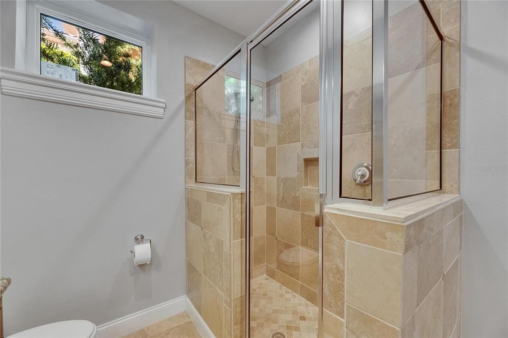 For Sale: $2,795,000 (5 beds, 3 baths, 4176 Square Feet)