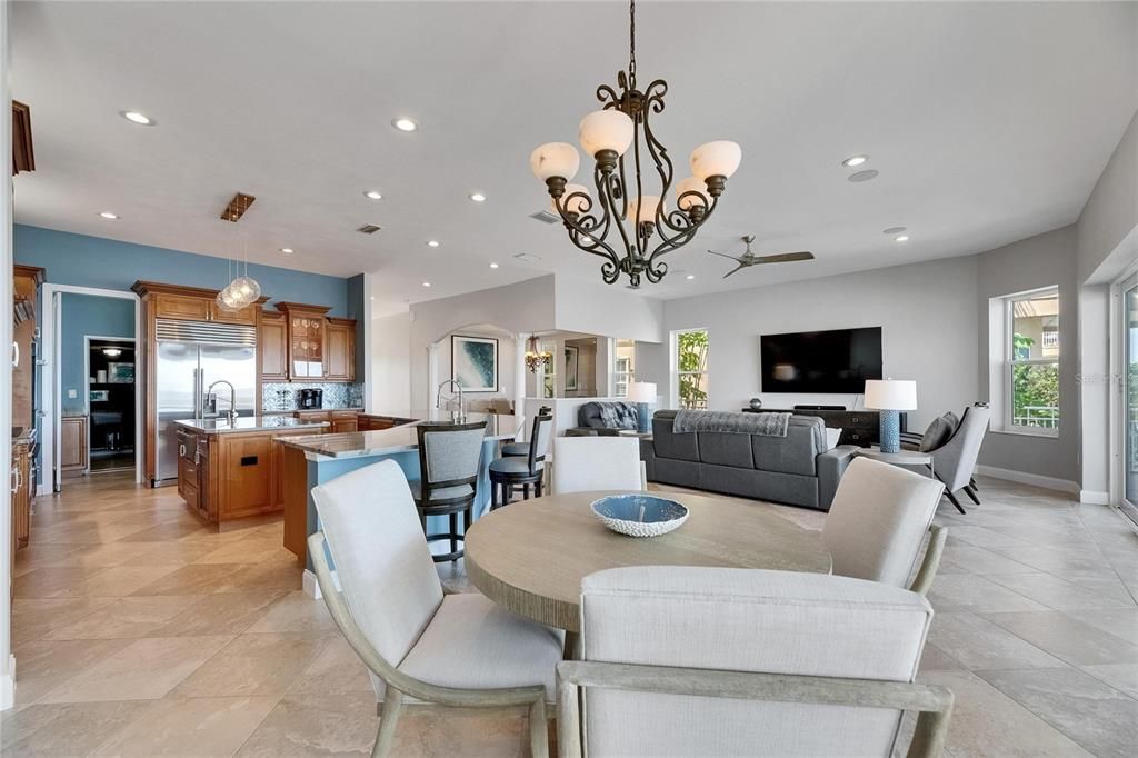 For Sale: $2,795,000 (5 beds, 3 baths, 4176 Square Feet)