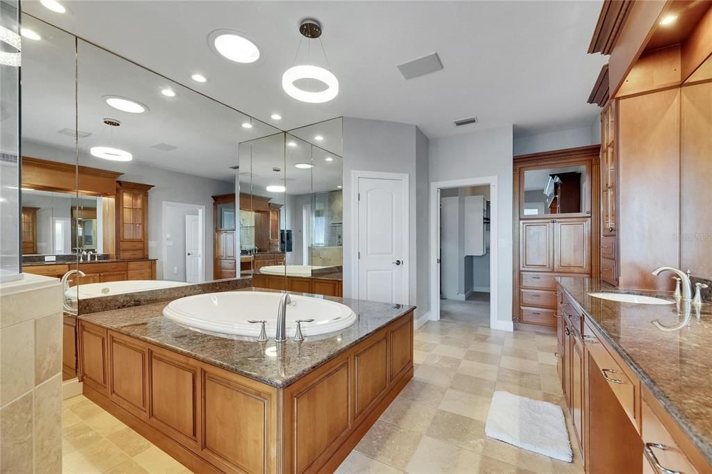 For Sale: $2,795,000 (5 beds, 3 baths, 4176 Square Feet)