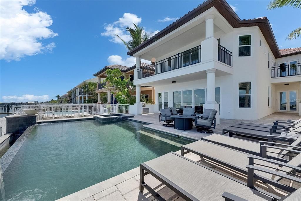 For Sale: $2,795,000 (5 beds, 3 baths, 4176 Square Feet)